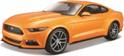Modèle de collection Ford Mustang GT 2015 en orange 1:24