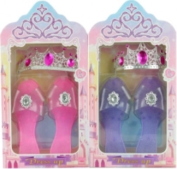 Petites chaussures avec couronne pour petites princesses