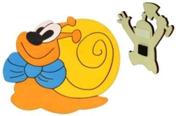 Wooden Decorative Snail Magnet