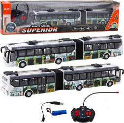 Op afstand bestuurbare stadstrolleybus met verlichting