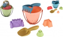 Kunststof zandset met emmer, schep, hark en 3 vormpjes in net