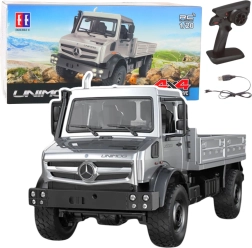 Rc terreinwagen mercedes-benz unimog 4x4 op schaal 1:20