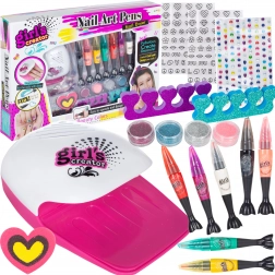 Set met lakken en accessoires voor het versieren van nagels voor kinderen