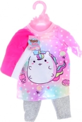 Poppenkleding – broek, T‑shirt en mutsje