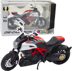 Metalen sportmotor 1:12 met licht en geluid – zwart met gouden en rode accenten