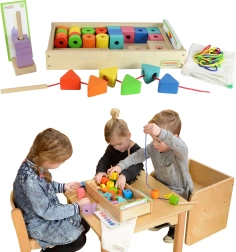 Grande perleuse en bois à lacer Montessori de Masterkidz