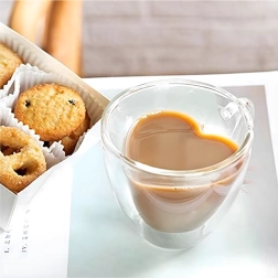 Glazen mok in hartvorm 250 ml met dubbele wand, hittebestendig borosilicaatglas