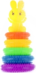 Stapeltoren met ringen en konijntje
