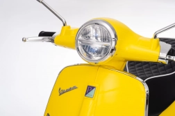 elektrische kinderscooter VESPA ROMA – geel