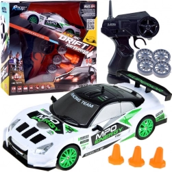 rc drift auto 1:24 met afstandsbediening en pylonen