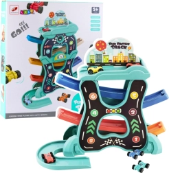 Educatieve racebaan met afdalingen op drie niveaus