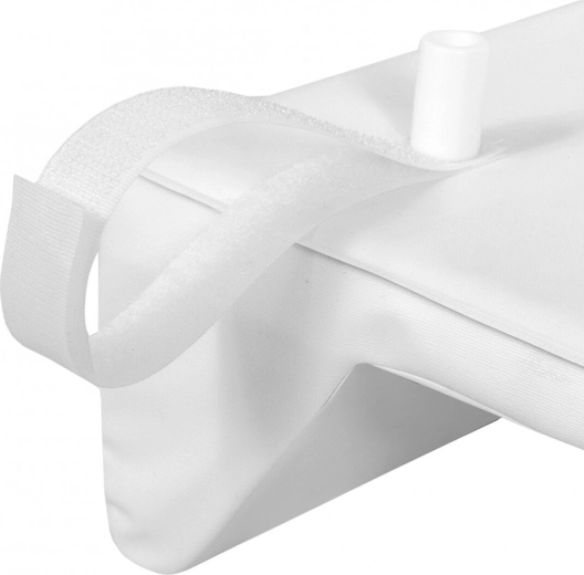 Gentle phthalate-free surface and easy cleaning