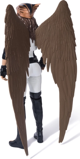 Imposing brown wings