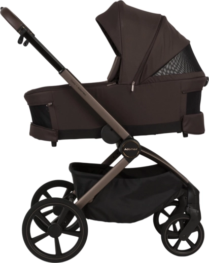 Foldable carrycot for travel and space saving