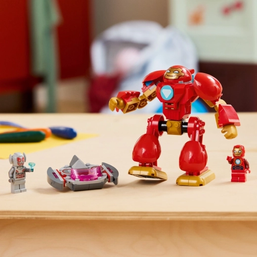 Ultron and his flying machine for thrilling battles