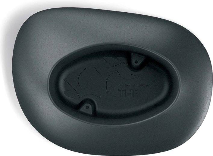 Lightweight yet stable for medium-sized plants