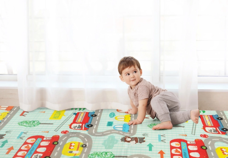 Double-sided design for smart play