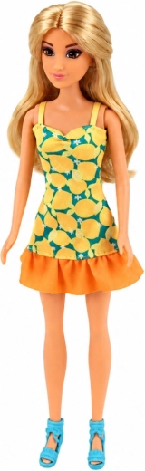 Zomeroutfit en prachtig lang haar
