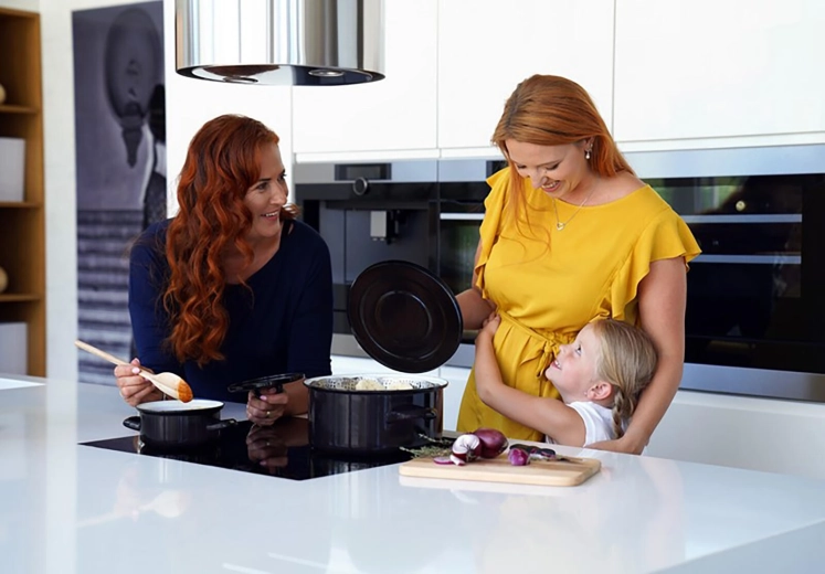 Compatible avec l’induction et tous les types de cuisinières