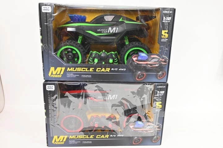 Remote-controlled off-road car M1 muscle car 4WD 1:12 with lights and sound