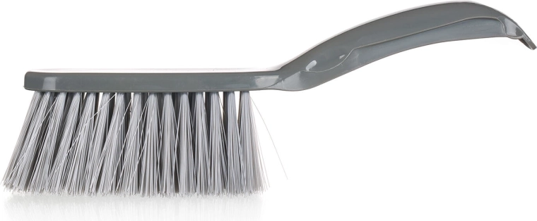 Brosses denses et prise en main confortable