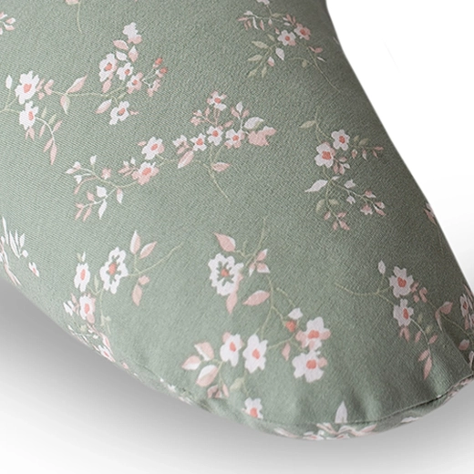 Stylish Green Meadow look