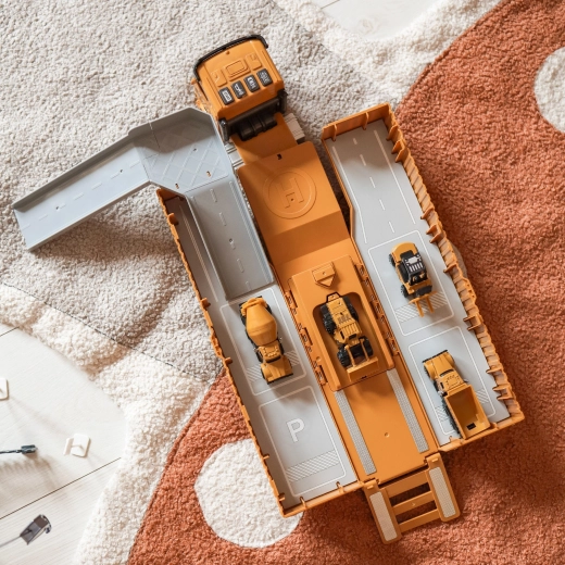 Uitklapbare TIR met parkeerplaats en stabilisatoren