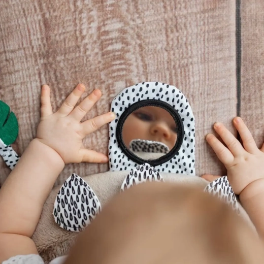 Kontrastelemente und sicherer Spiegel