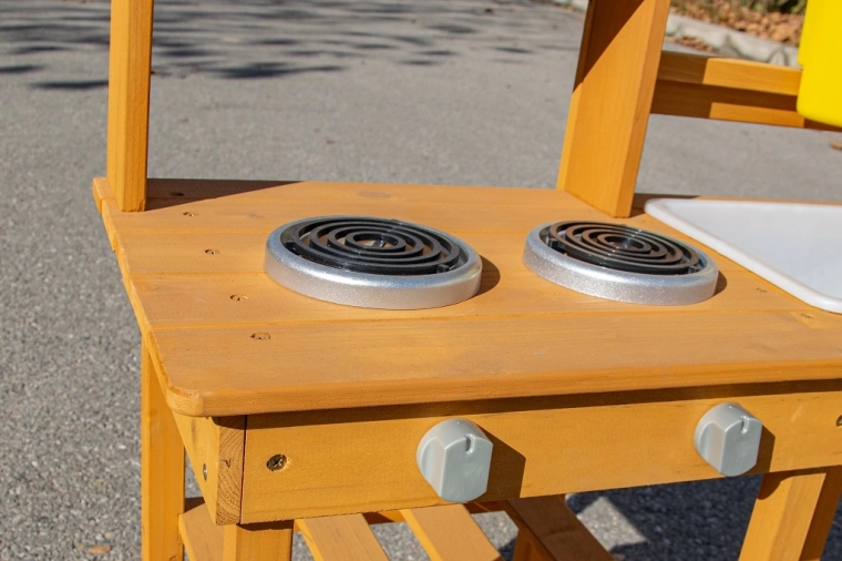 Deux plaques et boutons rotatifs pour un jeu réaliste