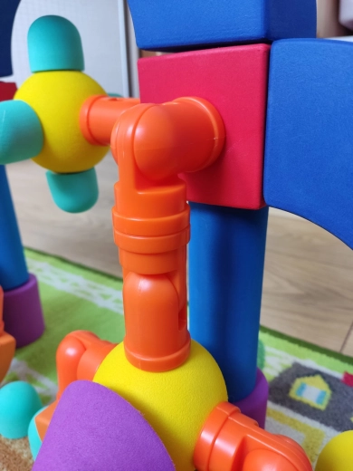 Grandes pièces faciles à saisir et éléments rotatifs