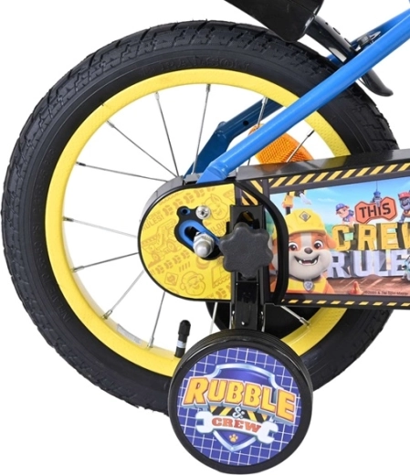 Stable first rides thanks to removable training wheels