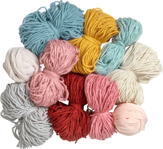 Micki yarn set for a weaving loom