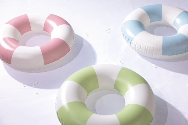 Stylish pastel stripes for better visibility