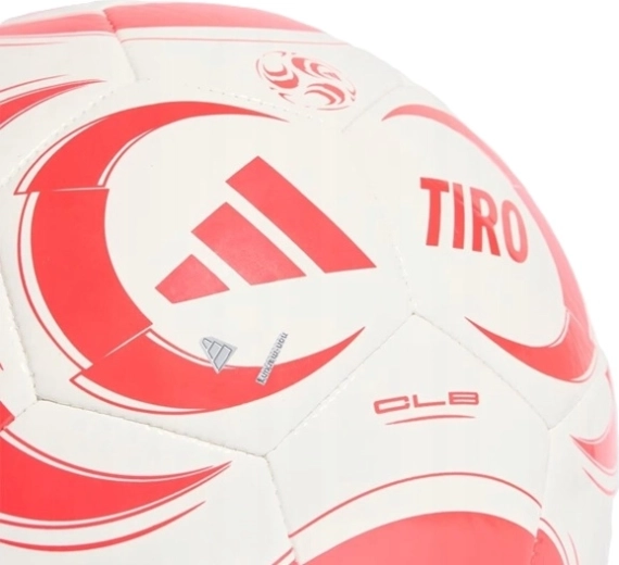 Bewezen Adidas Tiro-look