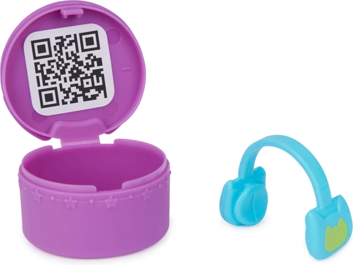 Surprise dans la boîte chat