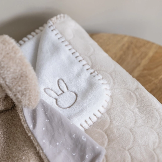 Design réversible – deux styles en une seule couverture