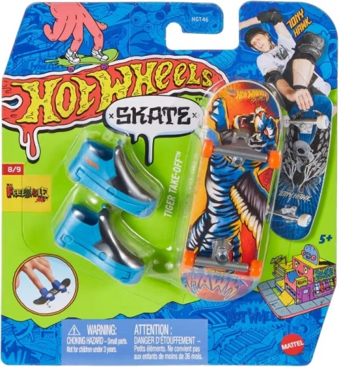 Hot Wheels Skate Fingerboard with Finger Shoes