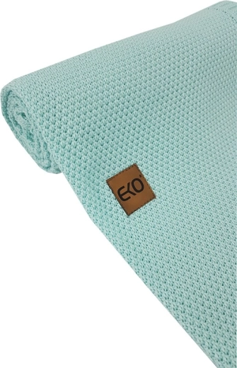 Stylish look and practical size