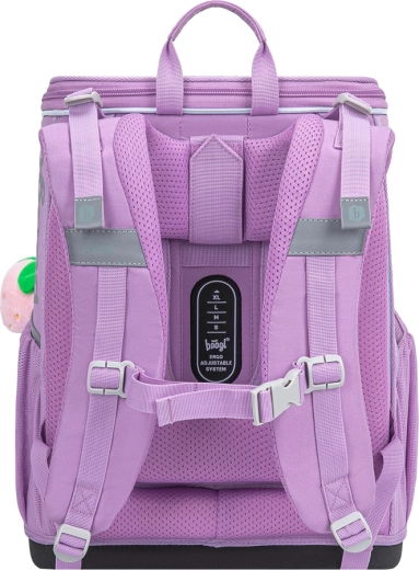 Ergonomic satchel that grows with your child