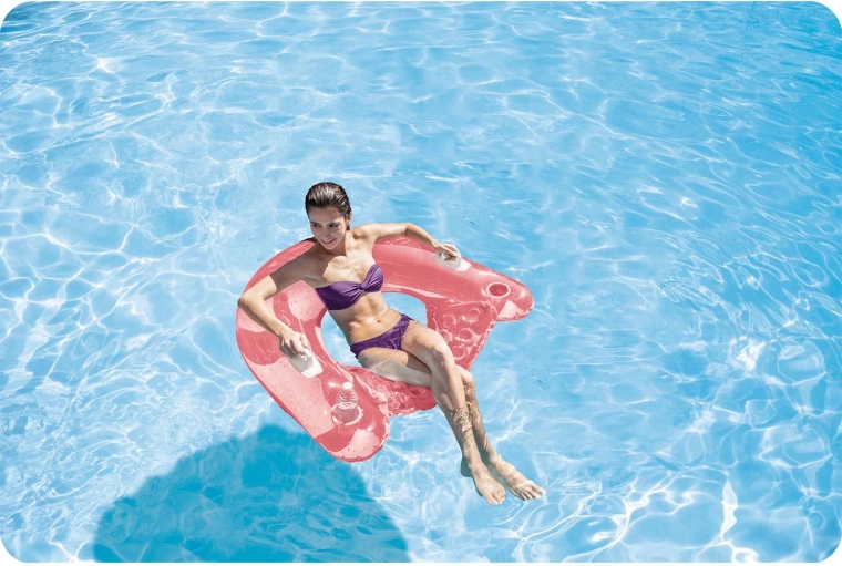 Two cup holders and a secure grip