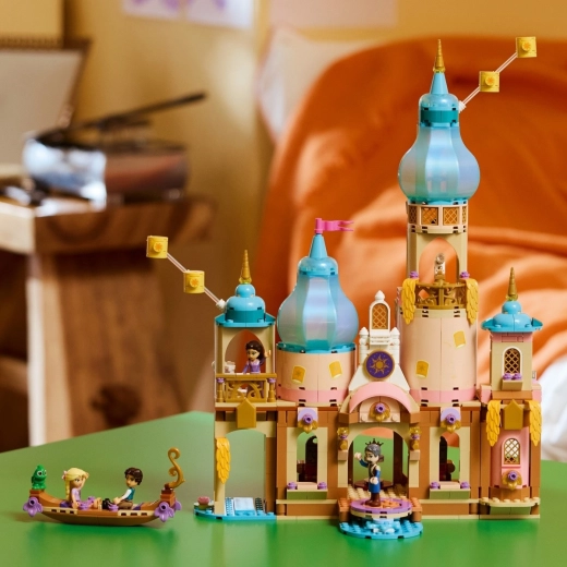 5 personnages LEGO Disney pour raconter des histoires