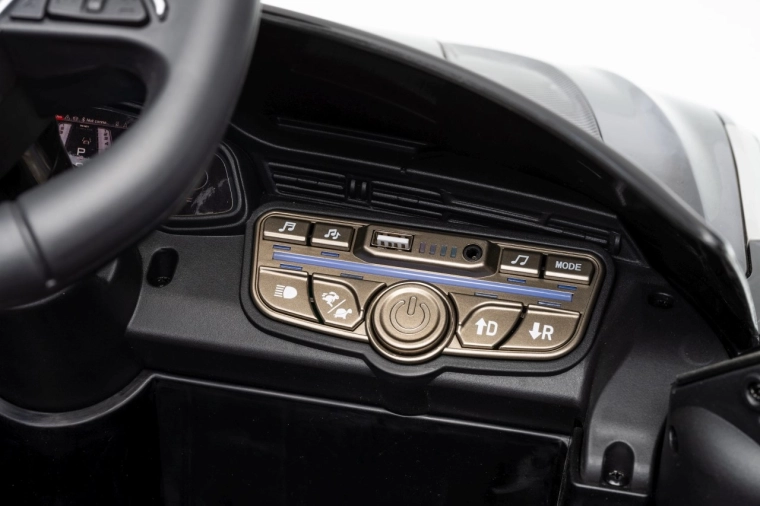 Multimédias avec Bluetooth, USB, MP3 et AUX