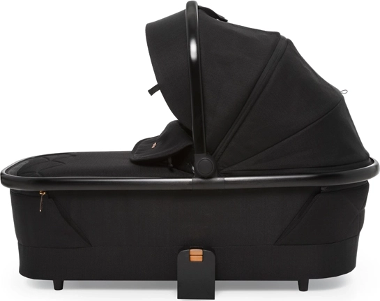 Comfortable carrycot with Memory Buttons