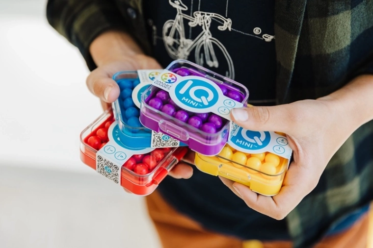 Collectible mini cases and easy portability