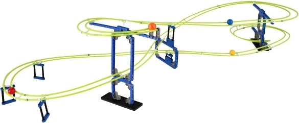 Creative building with 220 pieces