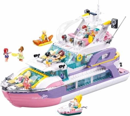 Sluban rêve de fille yacht