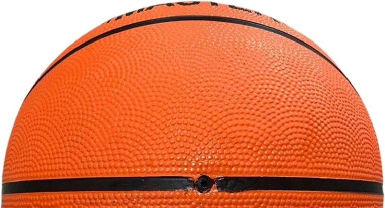 Secure grip thanks to the porous surface