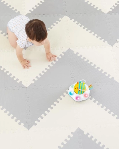 Soft and safe play surface