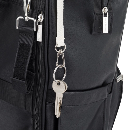 Porte-clés intégré et poches astucieuses