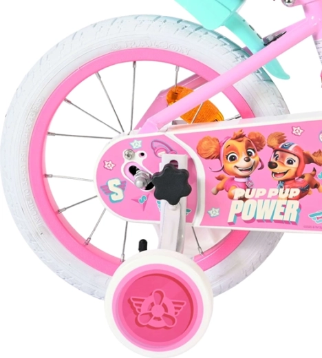 Stable start thanks to removable training wheels